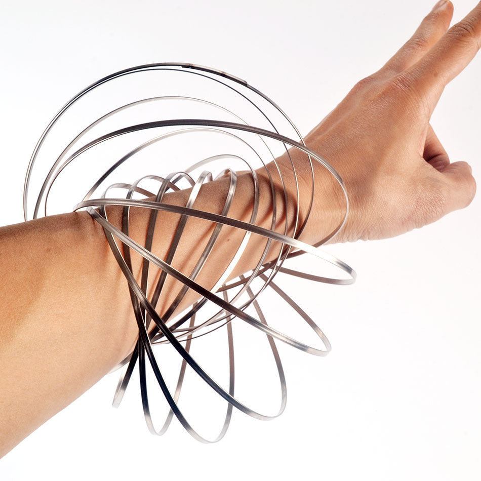 toroflux Flow Ring Arm Slinky magic bracelet - Homeware Discounts