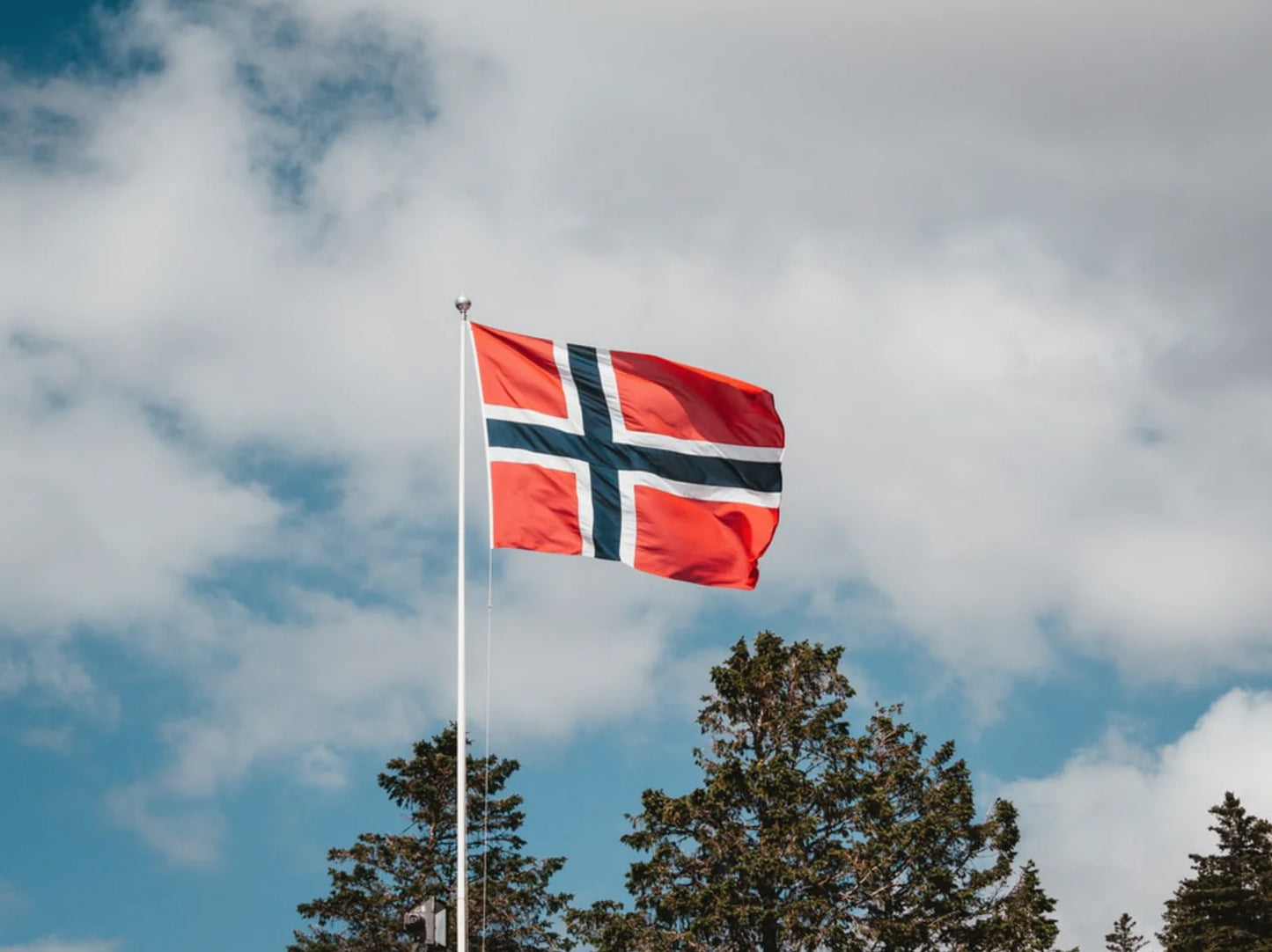 Large Norway Norwegian Flag Heavy Duty Outdoor 90 X 150 CM - 3ft x 5ft - Homeware Discounts