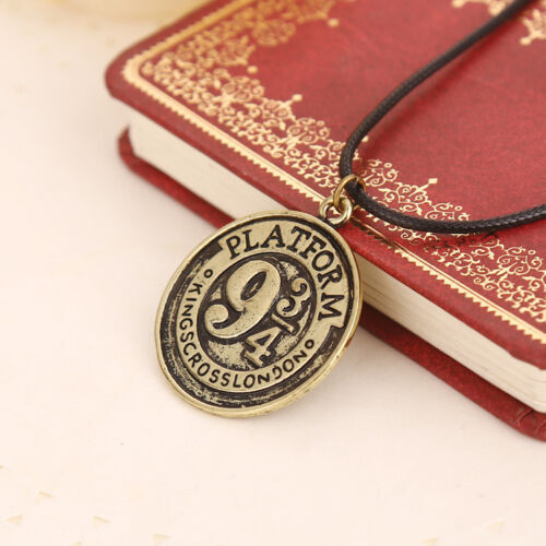 Harry Potter Kingscross London Platform 9 3/4 Necklace Gold Pendant Chain Jewellery - Homeware Discounts